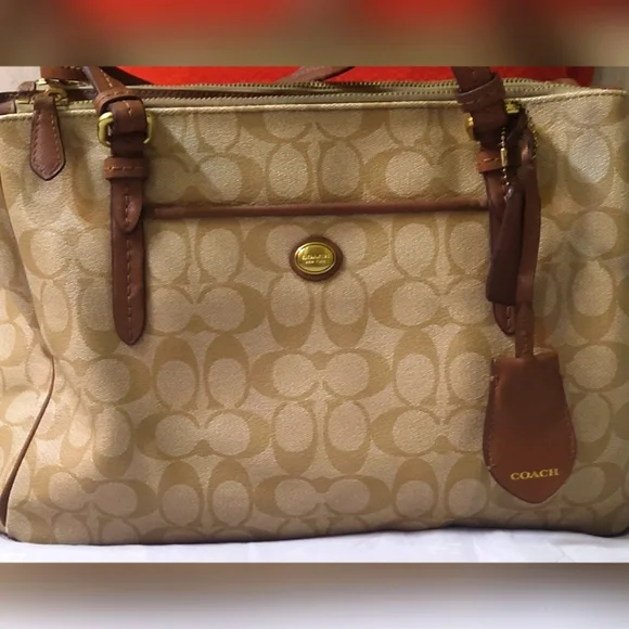 Coach New York Peyton Double Zip Carryall Khaki/Brown #C1495-F24603 pre-owned - Picture 1 of 14